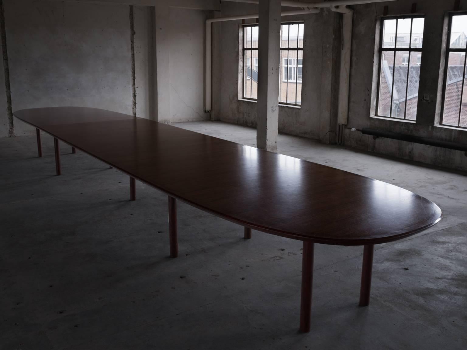 Extremely Large Danish Dining Table in Rosewood In Good Condition In Waalwijk, NL