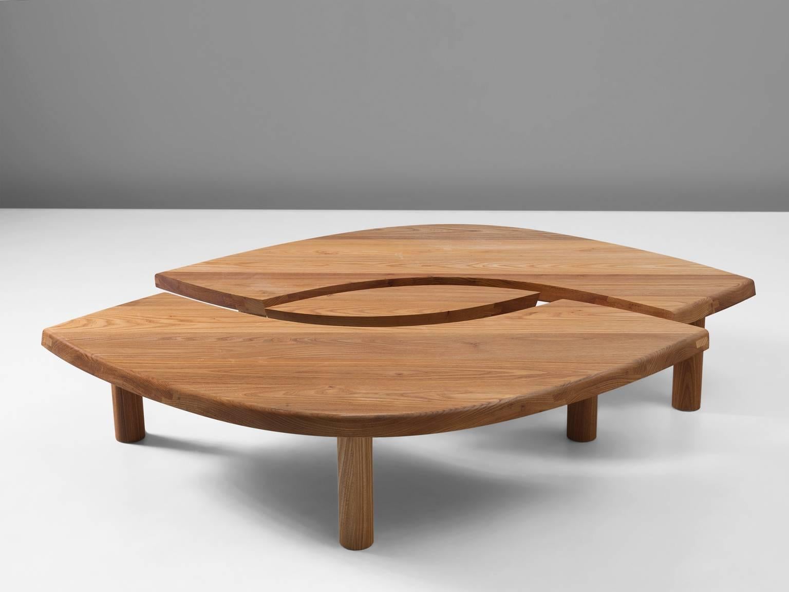 Pierre Chapo style coffee table in elm, 1950s, France. 

This beautiful eye-shaped cocktail table is designed by the French designer and master woodworker Pierre Chapo (1927-1987). This T22, or L'Oeuil ('eye') is completely executed in elm. This