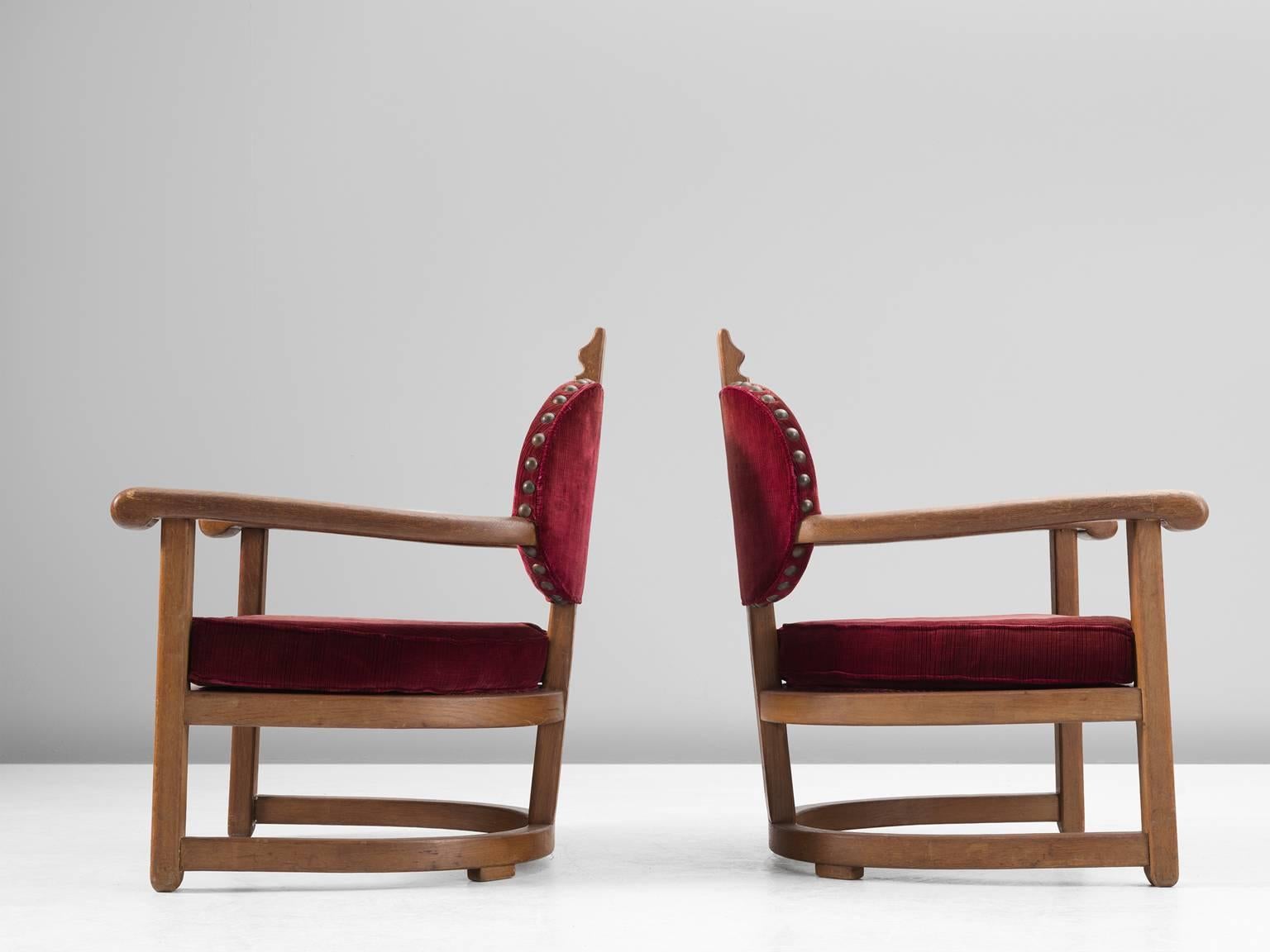Set of Two Art Deco Lounge Chairs in Solid Oak and Red Upholstery In Good Condition In Waalwijk, NL