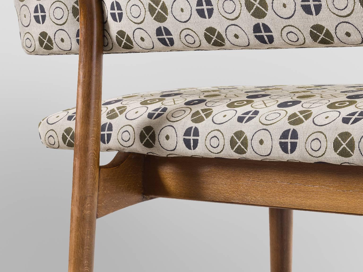 Mid-20th Century Simplistic Sofa in Charles & Ray Eames Fabric