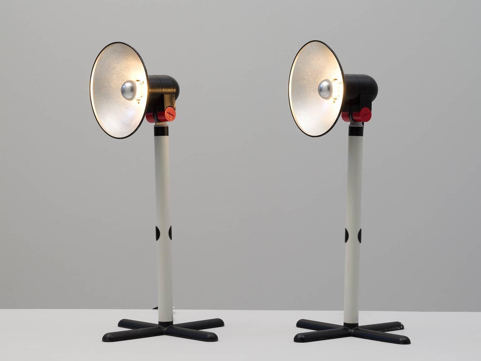Table lamp, 'Spot' designed by Roger Tallon for Erco, black iron cas, grey lacquered metal, metal, fitting in black and red ABS plastic, France, 1972.

These table lamps with crossed base are iconic lamps by the French designer Roger Tallon. The