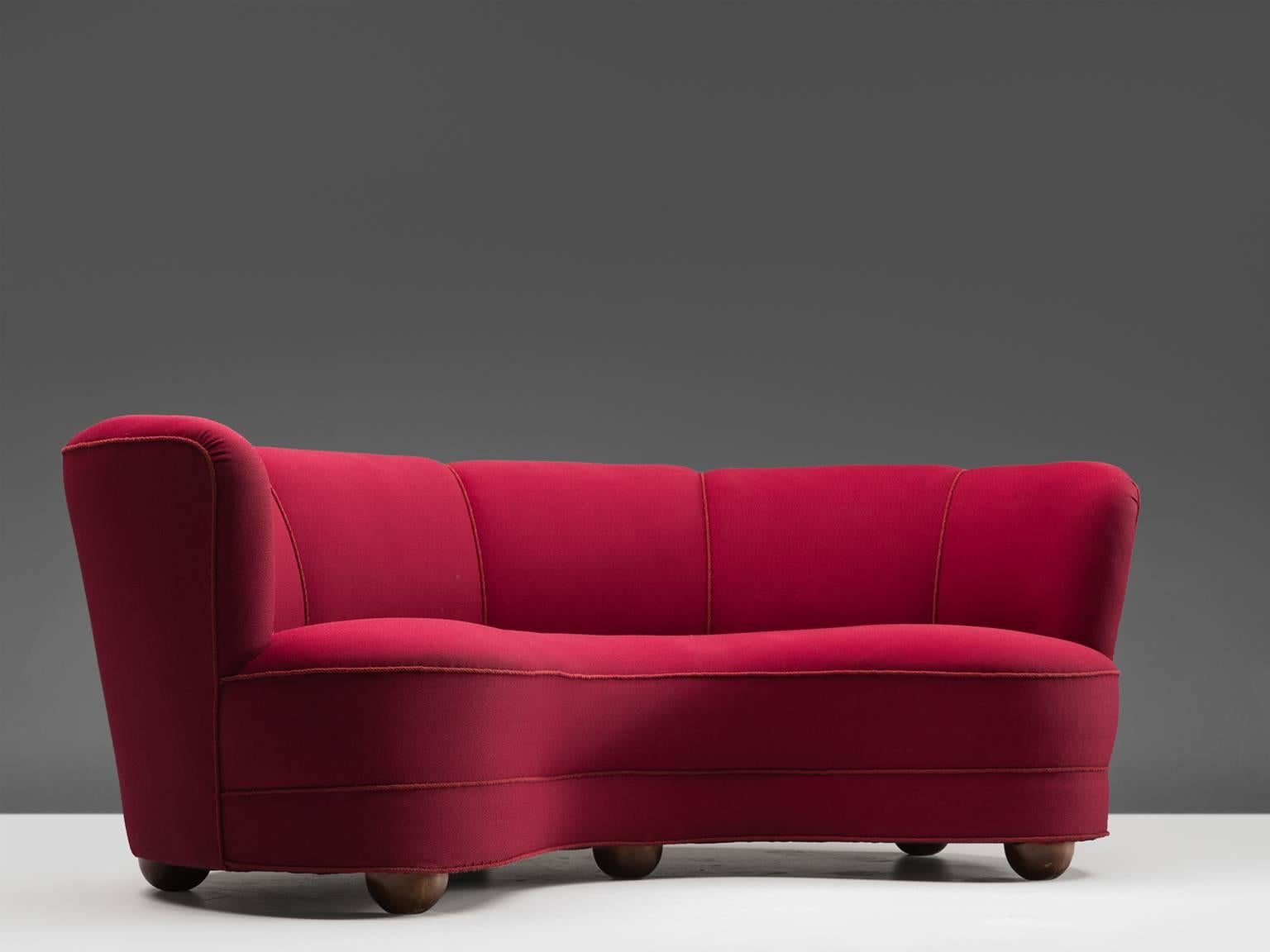 Italian Art Deco Curved Settee in Red Fabric