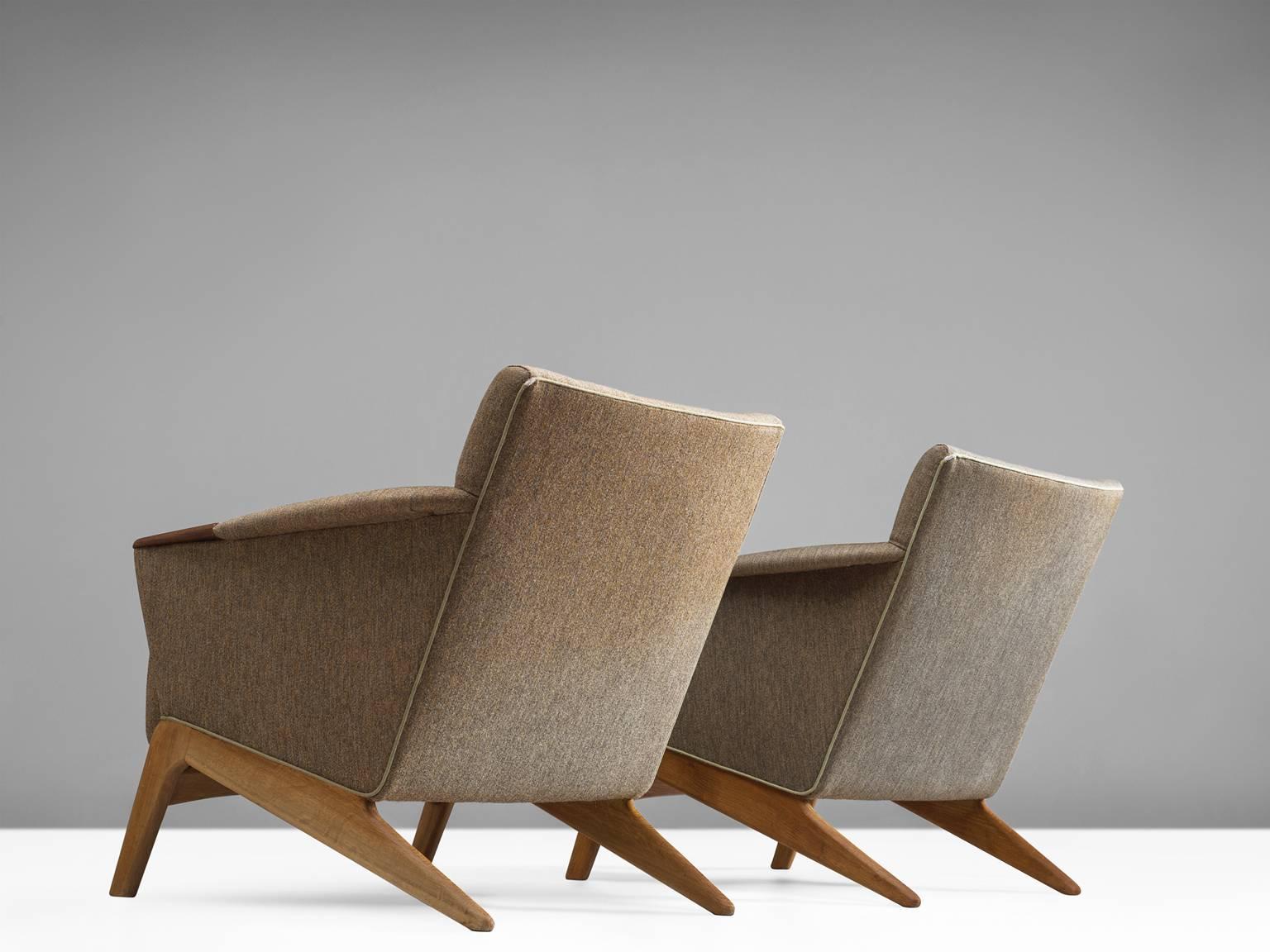 Mid-20th Century Pair of Danish Easy Chairs in Grey Fabric and Teak