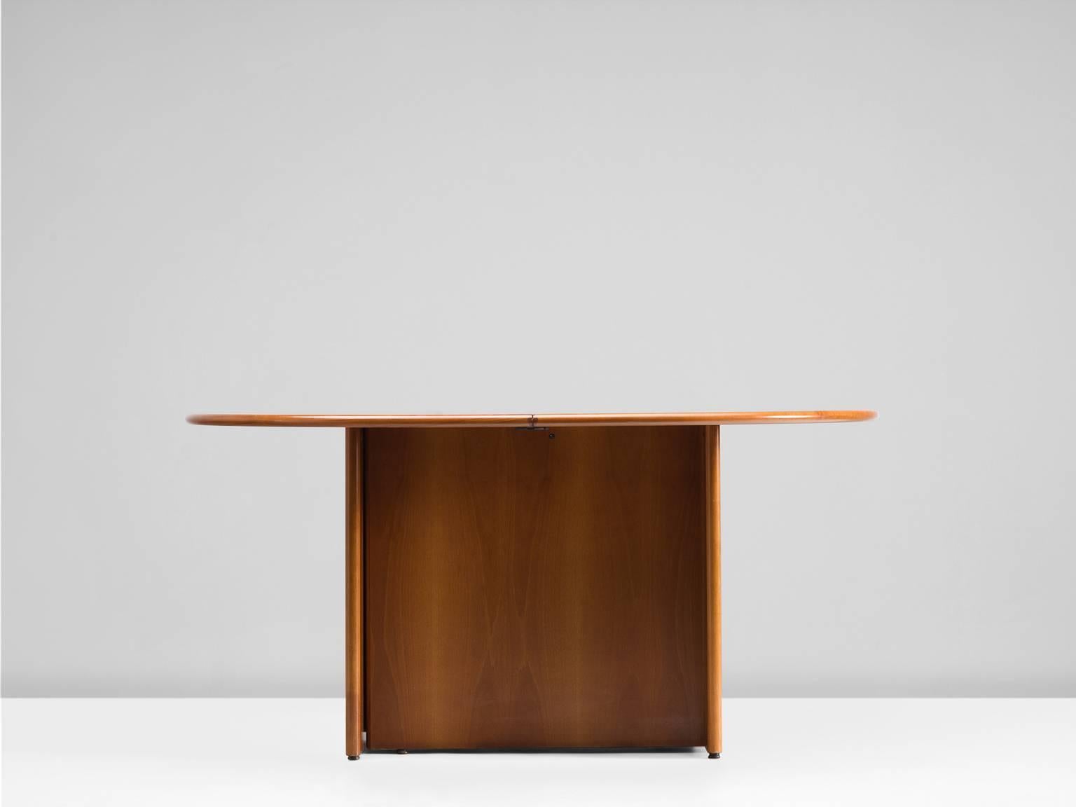 Sculptural Extendable Table in Italian Walnut, 1950s In Good Condition In Waalwijk, NL