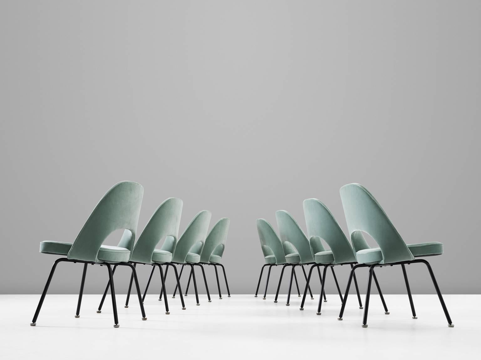 Mid-Century Modern Eero Saarinen Set of Eight Reupholstered Dining Chairs for Knoll International