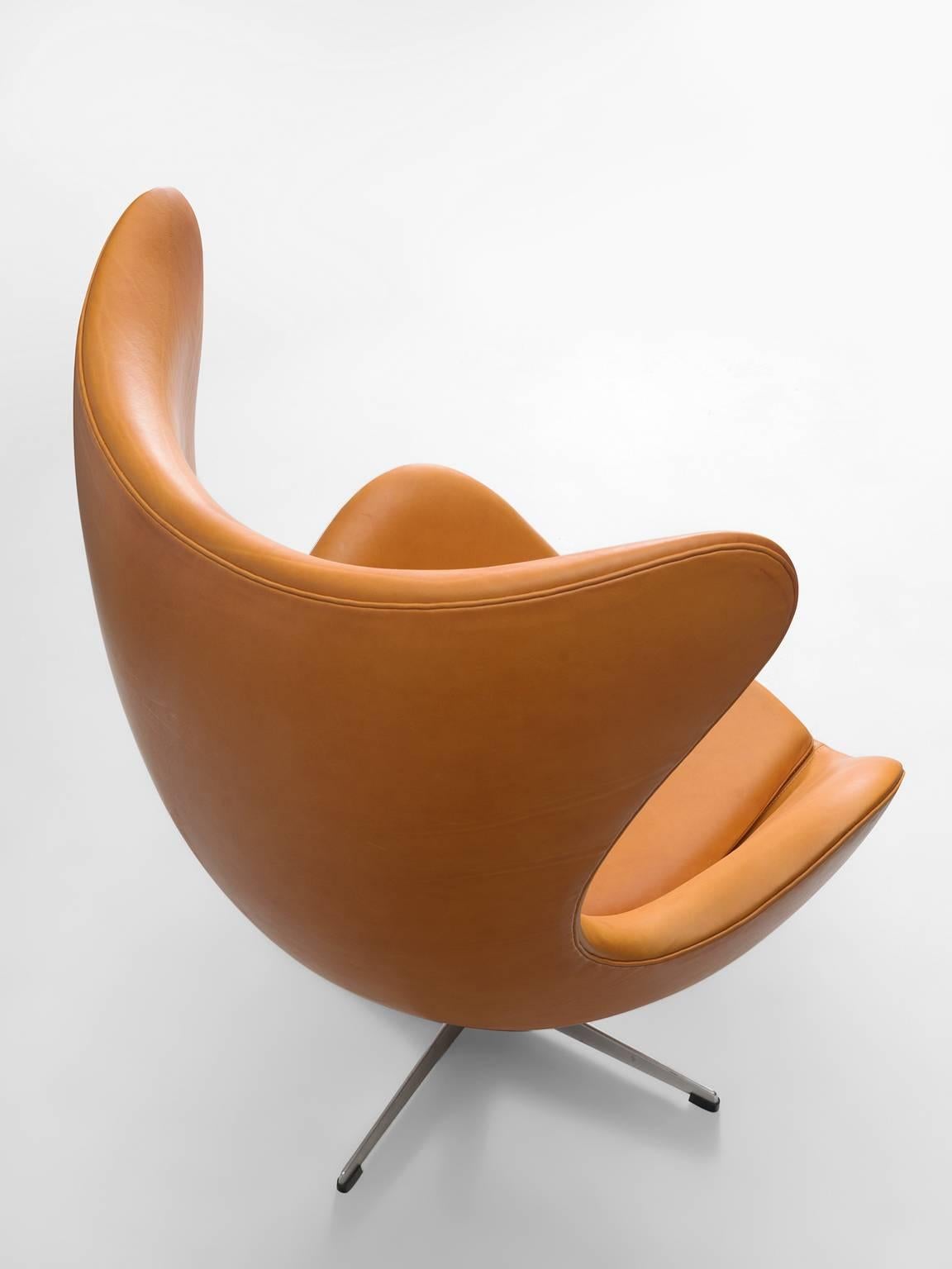 Scandinavian Modern Arne Jacobsen Newly Upholstered 'Egg' Chair