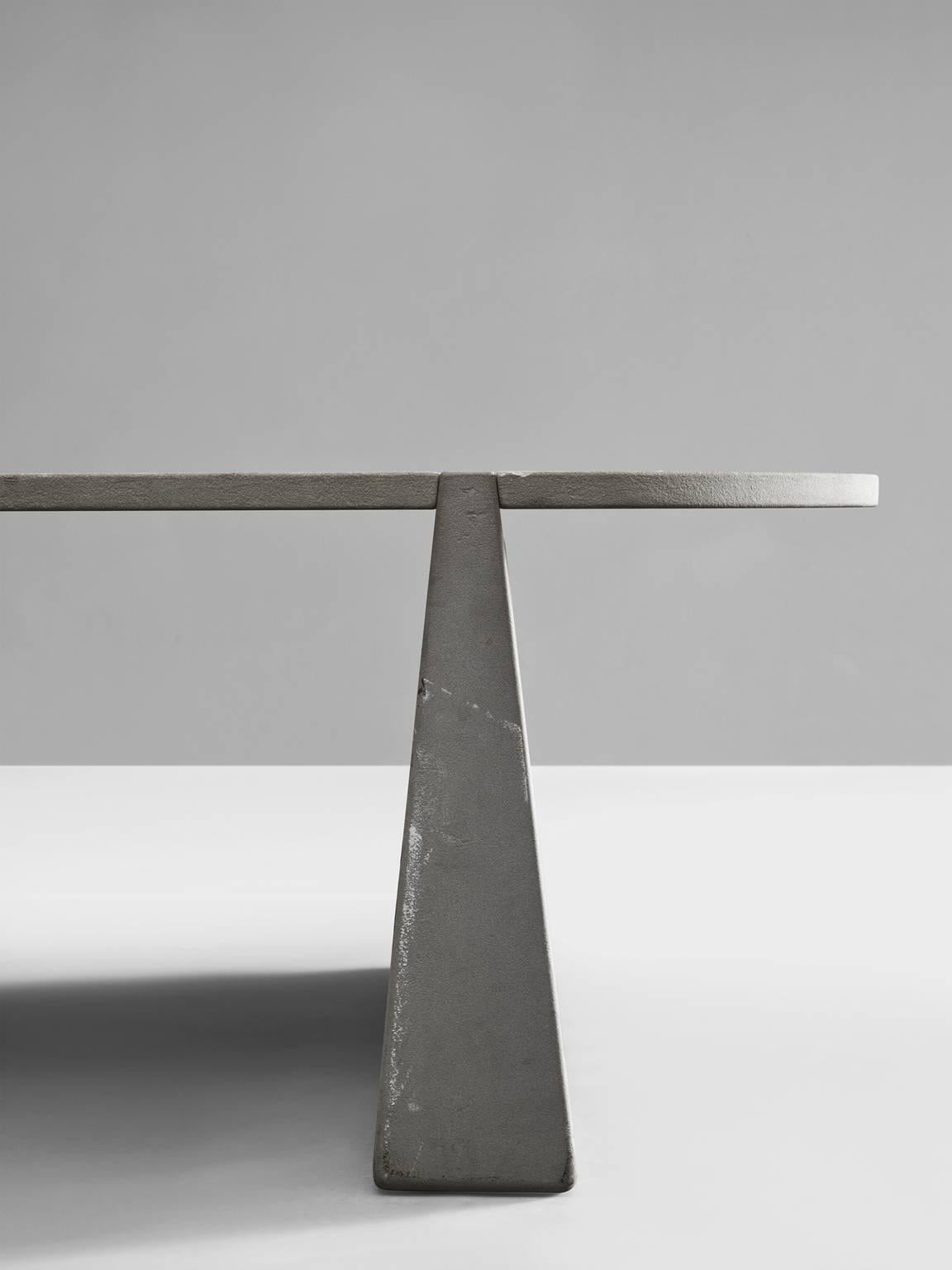 Late 20th Century Angelo Mangiarotti Large Dining Table in Concrete, Italy 1970s