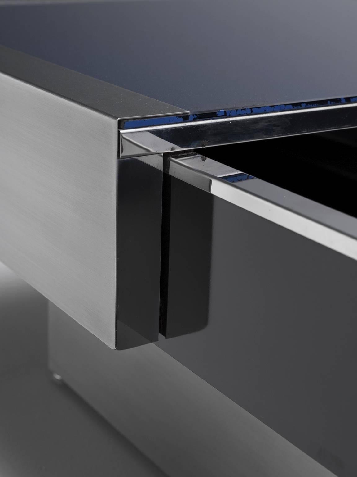 Extendable Cocktail Table in Steel and Blue Glass 1