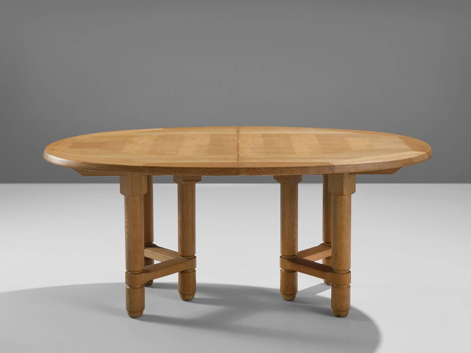Mid-Century Modern Guillerme & Chambron Oval Dining Table in Solid Oak
