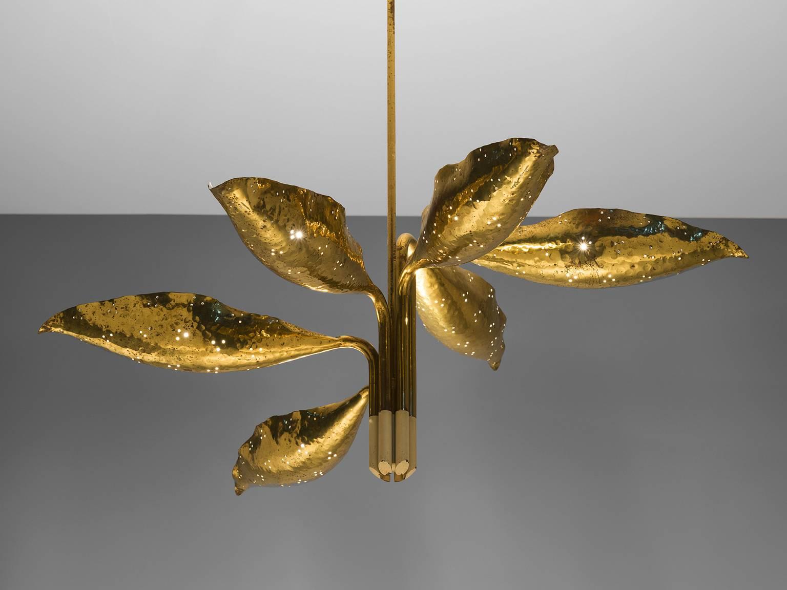Chandelier, brass by Angelo Lelii for Arredoluce, Italy, 1950s.

This elegant and organic pendant with admirable patinated brass hand-hammered leafs is designed by Angelo Lelli and part of the midcentury design collection by Morentz. The chandelier
