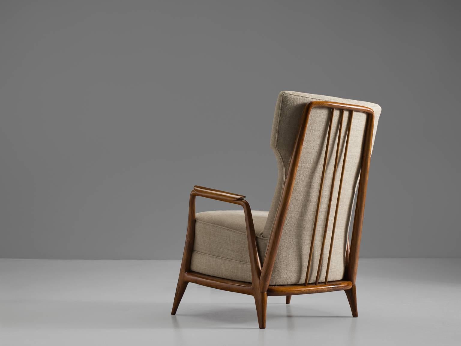 Giuseppi Scapinelli, lounge chair in caviuna wood and suede, 1950s, Brazil.

Elegant easy chairs with spoke back. This chair in caviuna wood exposes the beautiful grain of the wood in an eloquent manner. This chair is one of Scapinelli's his most