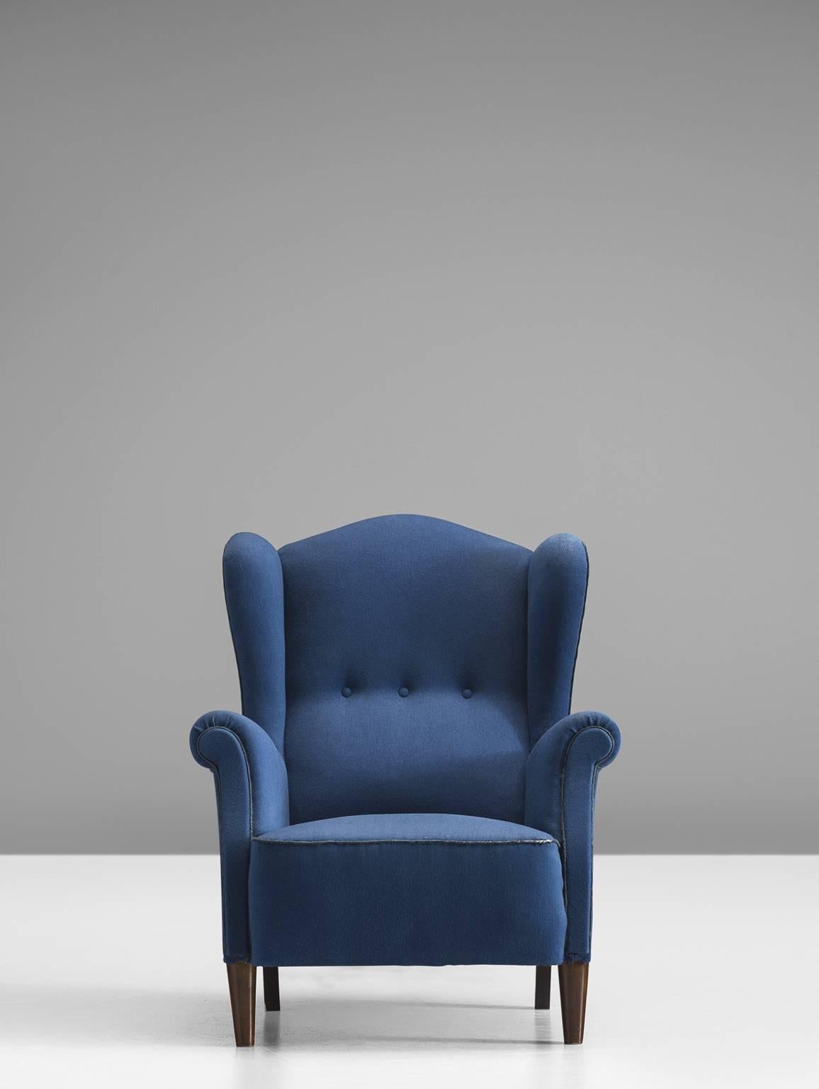 Danish Easy Chair in Blue Original Upholstery In Good Condition In Waalwijk, NL