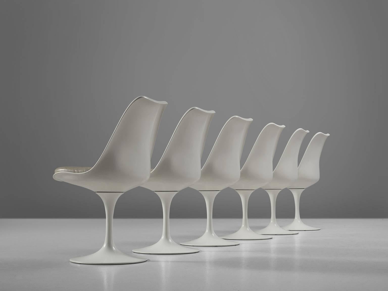 Mid-Century Modern Eero Saarinen Set of Six Original Leather Swivel Tulip Chairs for Knoll