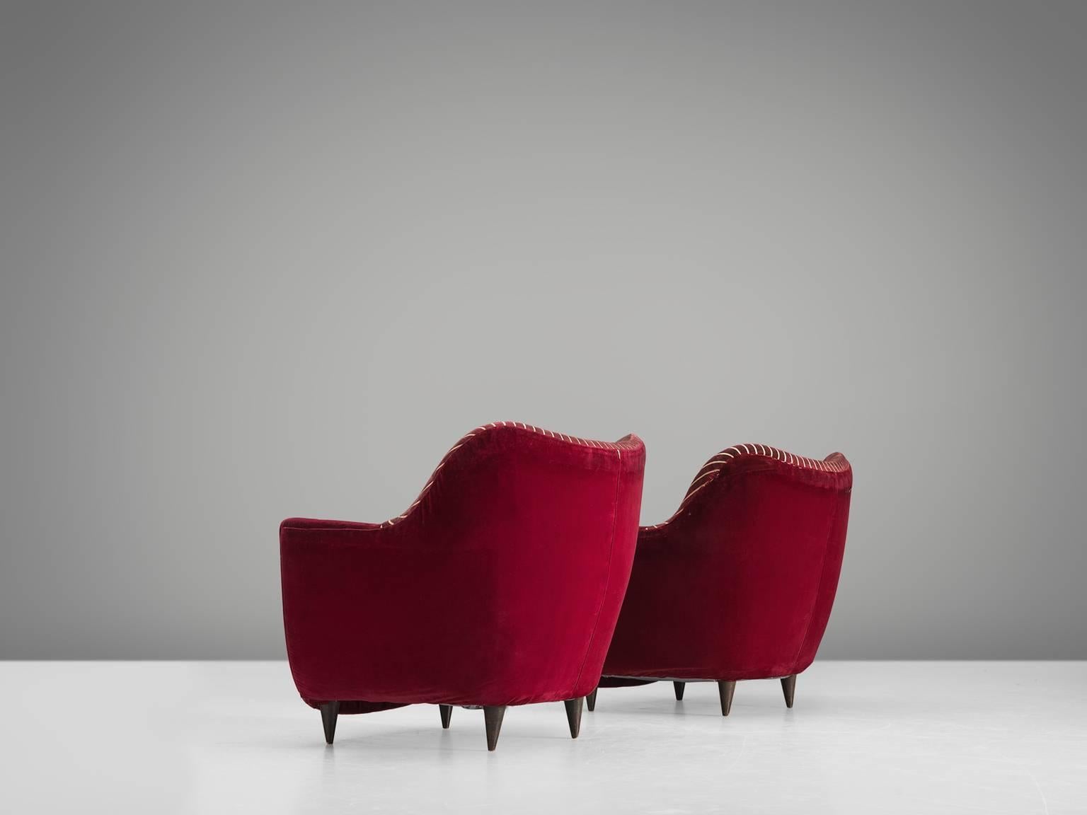 Italian Club Chairs in Deep Red Fabric, 1950s In Good Condition In Waalwijk, NL