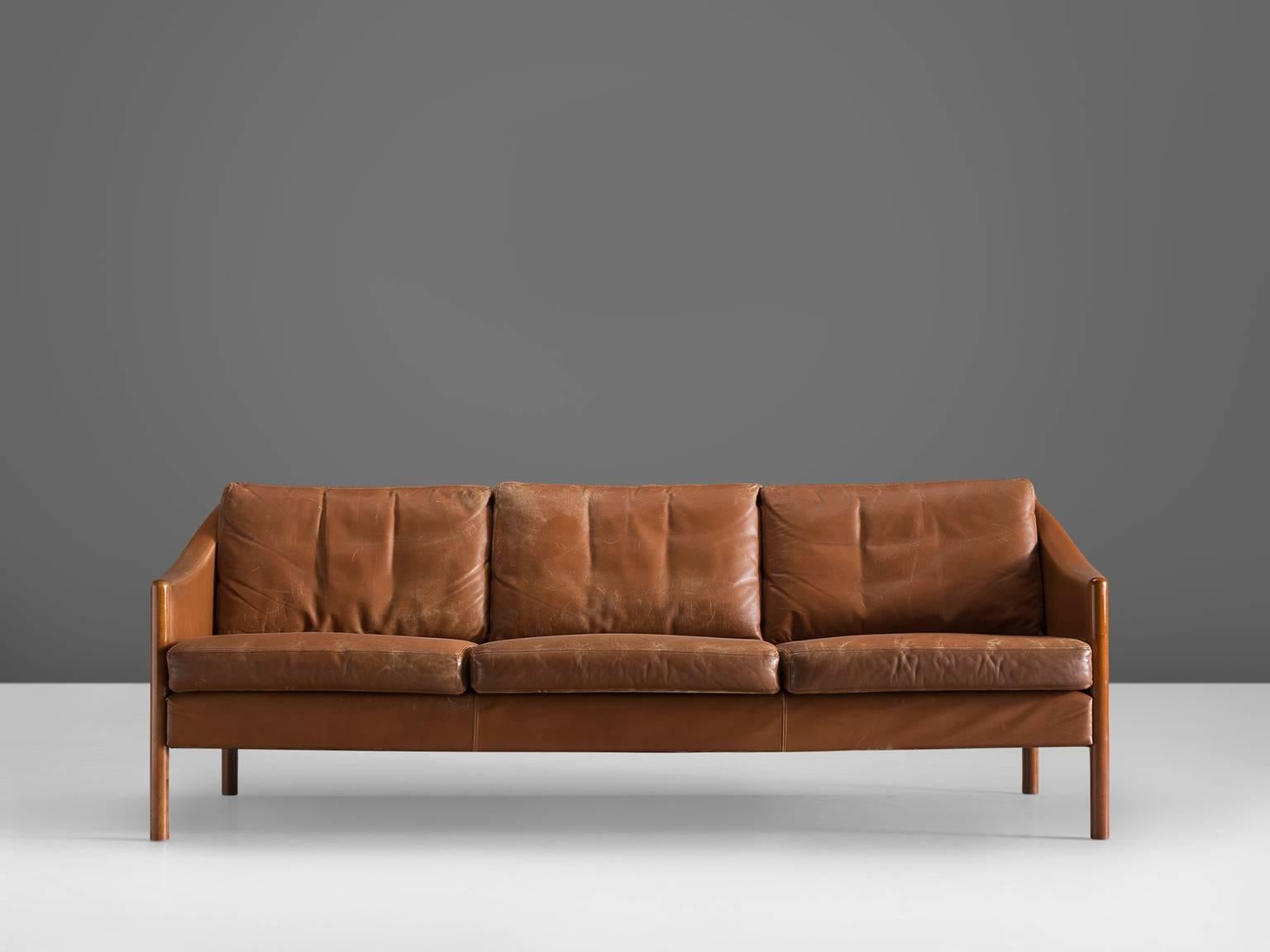 Danish Cognac Leather Sofa In Good Condition In Waalwijk, NL