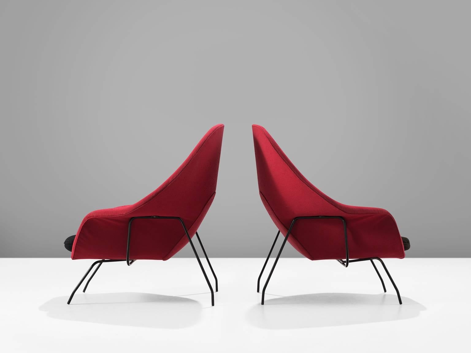 American Pair of Womb Chairs by Eero Saarinen for Knoll