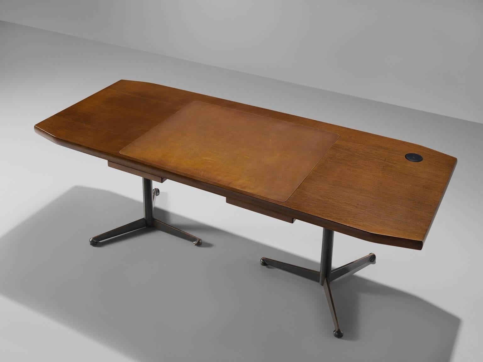 Italian Osvaldo Borsani Writing Table in and Leather for Tecno