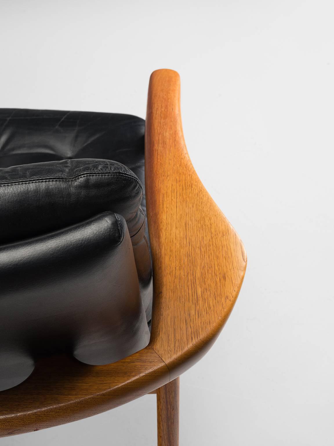 Danish Pair of Original Black Leather Teak Lounge Chairs 2
