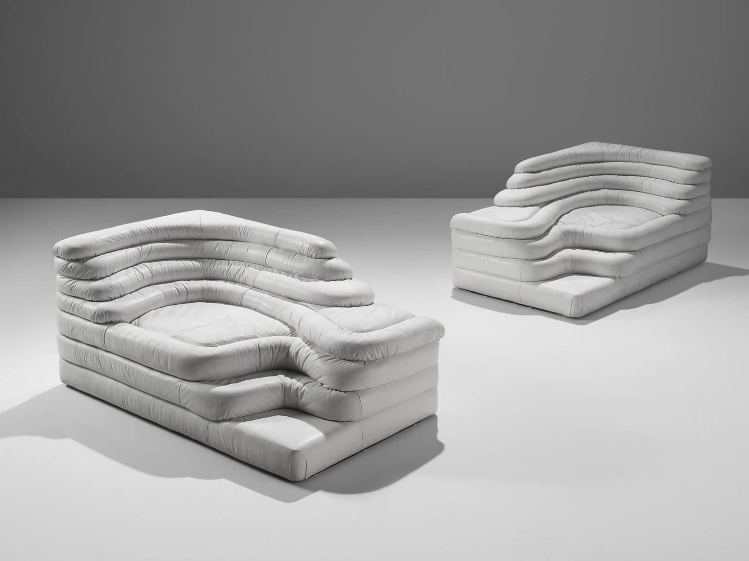Pair of DS1025 'Terrazza' landscape elements, in white high quality leather, by Ubald Klug for De Sede, Switzerland, 1970s. 

Waterfall shaped sofa in white to grey leather by the Swiss manufacturer De Sede. The leather is in outstandingly good