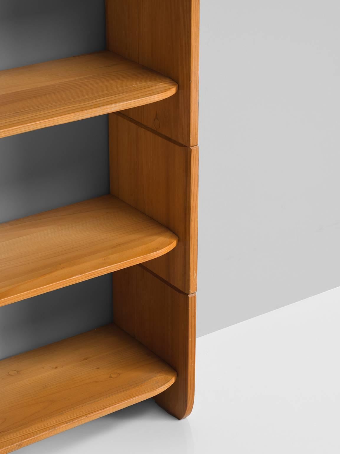 Set of Five 'Milani' Solid Pine Bookshelves  3