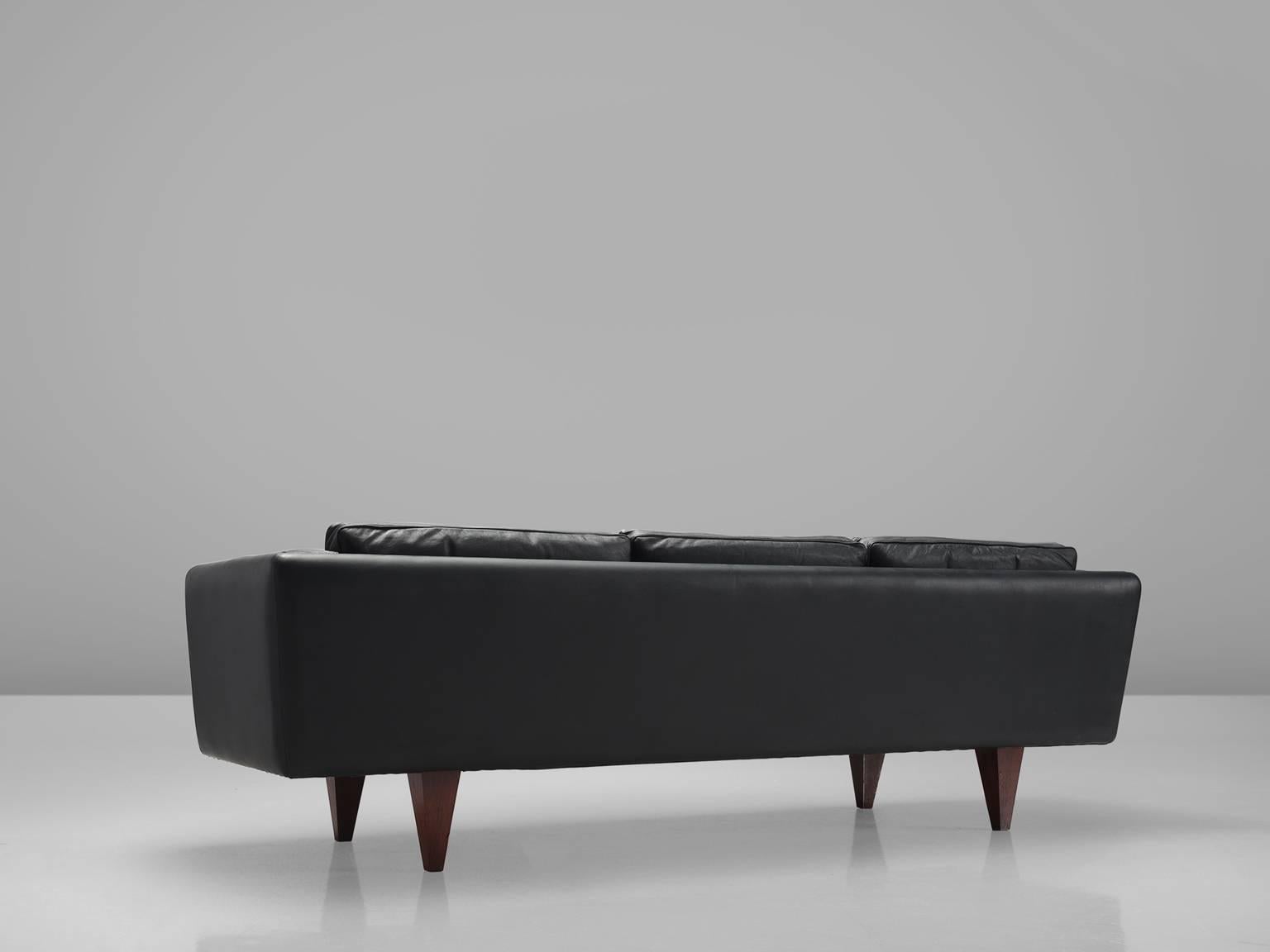 Illum Wikkelsø Fully Restored Sofa in Black Leather In Good Condition In Waalwijk, NL