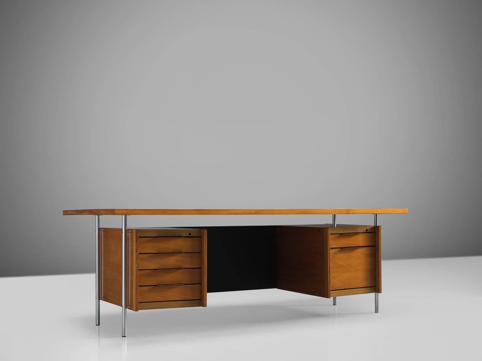 Scandinavian Modern Sven Ivar Dysthe Desk in Walnut and Leather