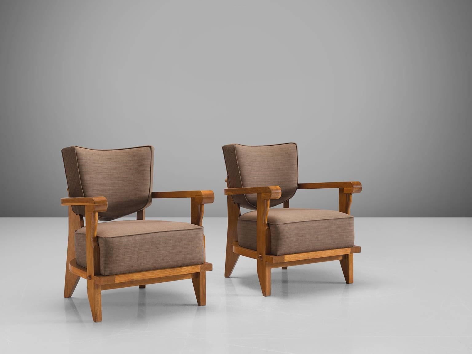 Guillerme & Chambron Carved Pair of Oak Club Chairs, 1950s In Good Condition In Waalwijk, NL