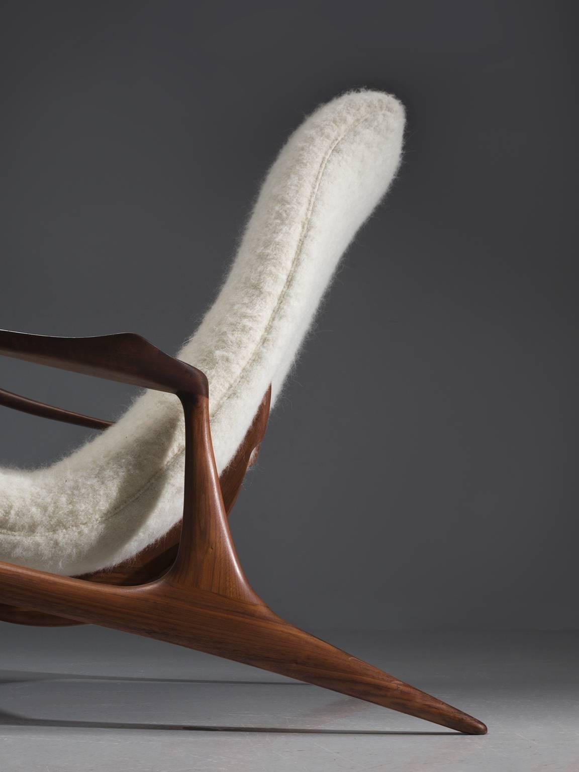 Mid-20th Century Vladimir Kagan Walnut Contour Chair Reupholstered in Wool