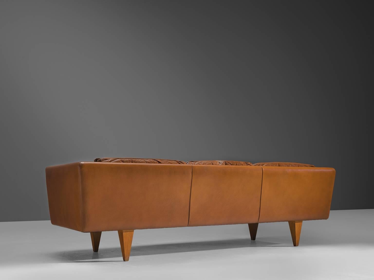 Illum Wikkelsø Restored Three-Seat Sofa in Cognac Leather In Excellent Condition In Waalwijk, NL