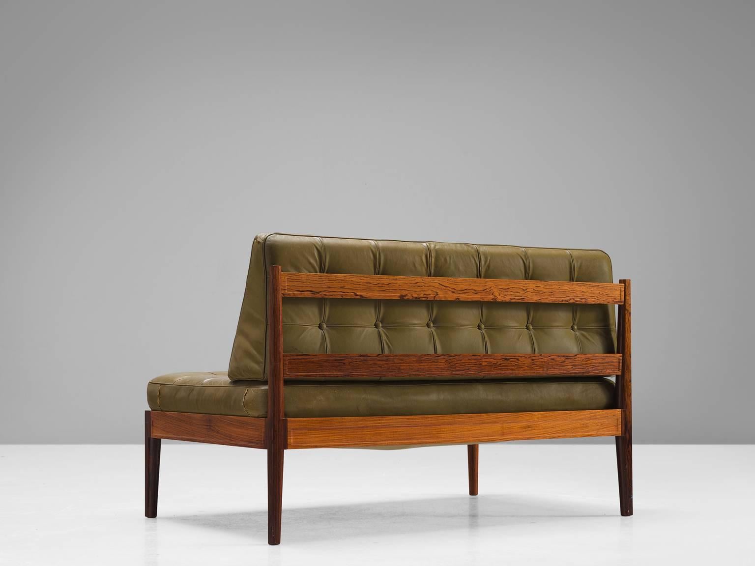 Finn Juhl 'Diplomat' Sofa in Olive Green Leather and Rosewood In Excellent Condition In Waalwijk, NL