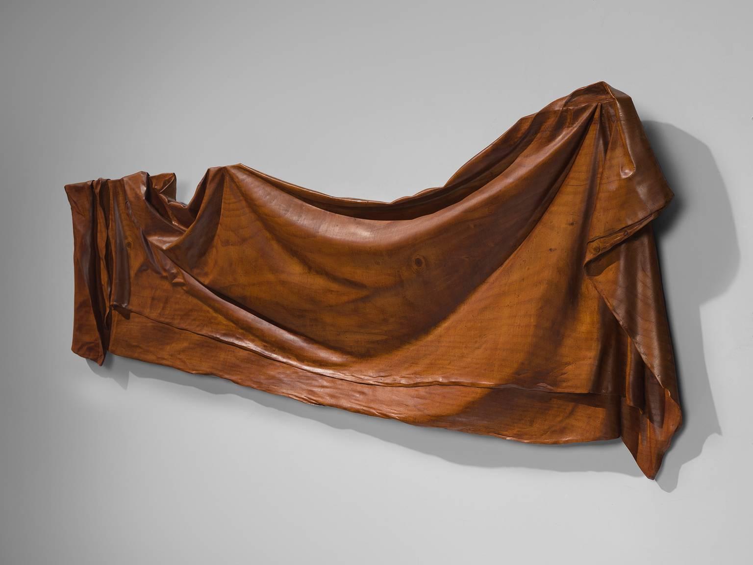Wall-mounted sculpture, oak, France, 1977

This hand-made unique piece has been hand-made by an artisan in the South of France. The piece has been finished to perfection and shows great detail in every 'fold' of wood. This eye-catching piece has