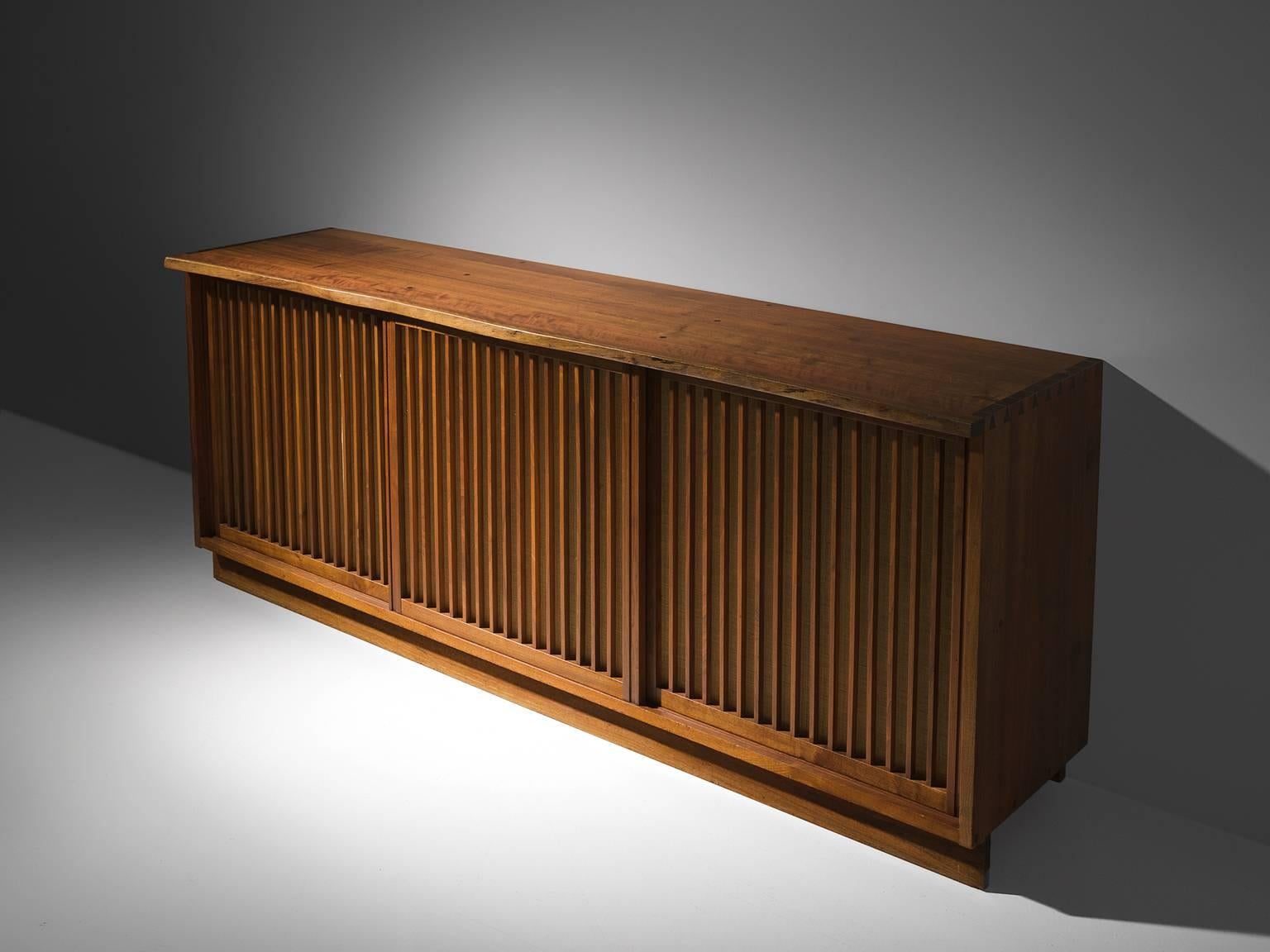 George Nakashima Cabinet with Walnut and Pandanus Cloth In Good Condition In Waalwijk, NL