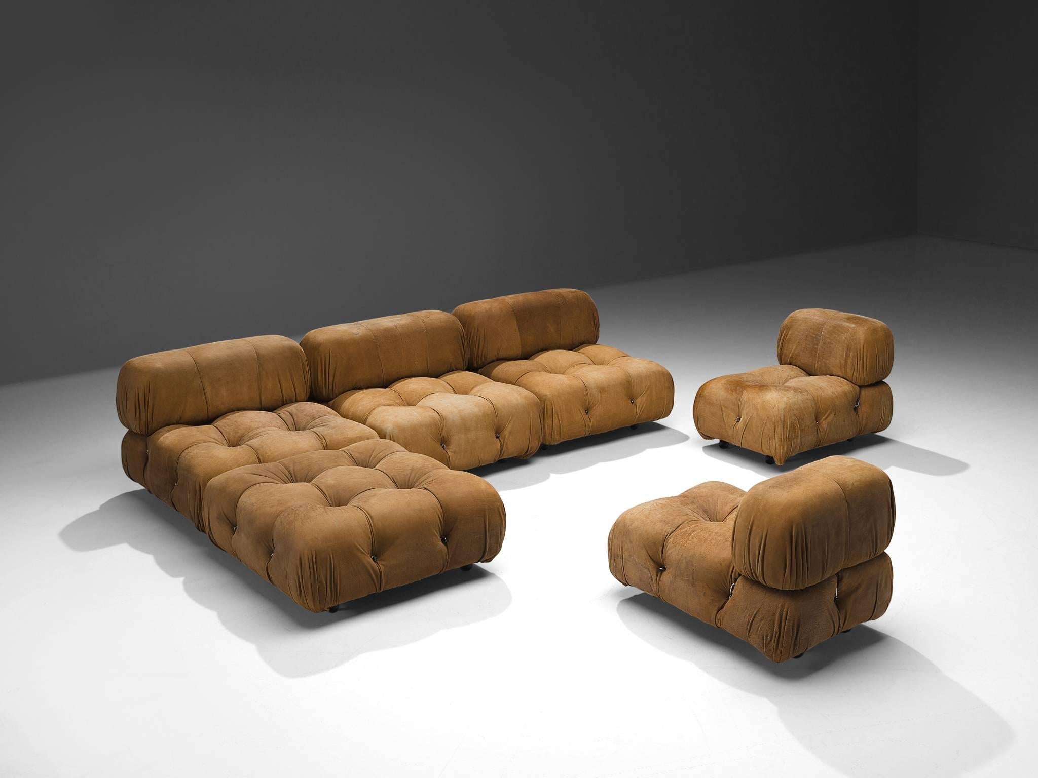 Mario Bellini, Camaleonda, cognac leather, Italy, 1962

The fact that this piece still has the original upholstery makes it a very special one. Besides that, the cognac leather shows a very strong and warm patina. The sectional elements of this can