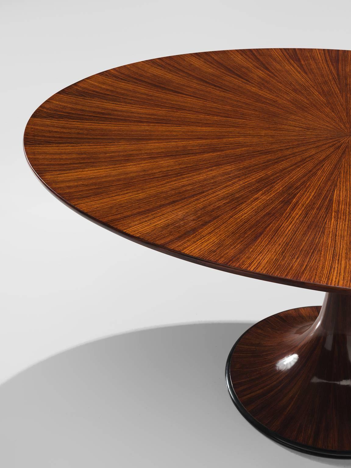 Table de salle à manger ovale Luigi Massoni en bois de rose Bon état à Waalwijk, NL