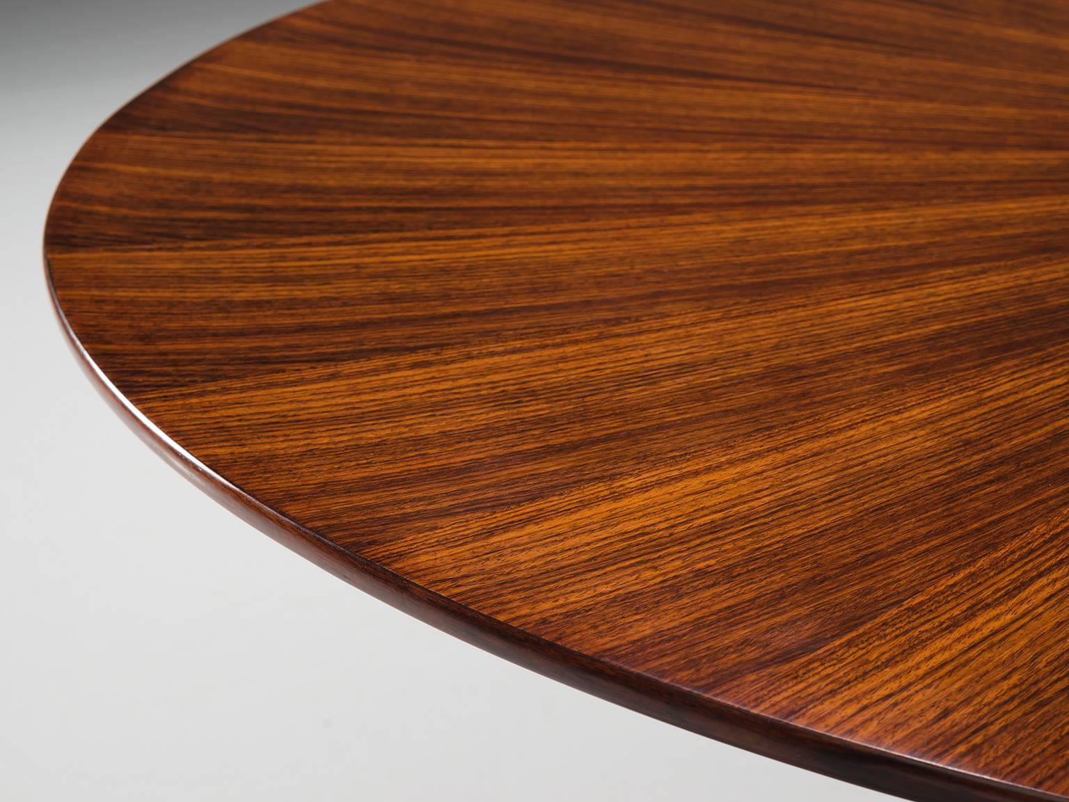 Milieu du XXe siècle Table de salle à manger ovale Luigi Massoni en bois de rose