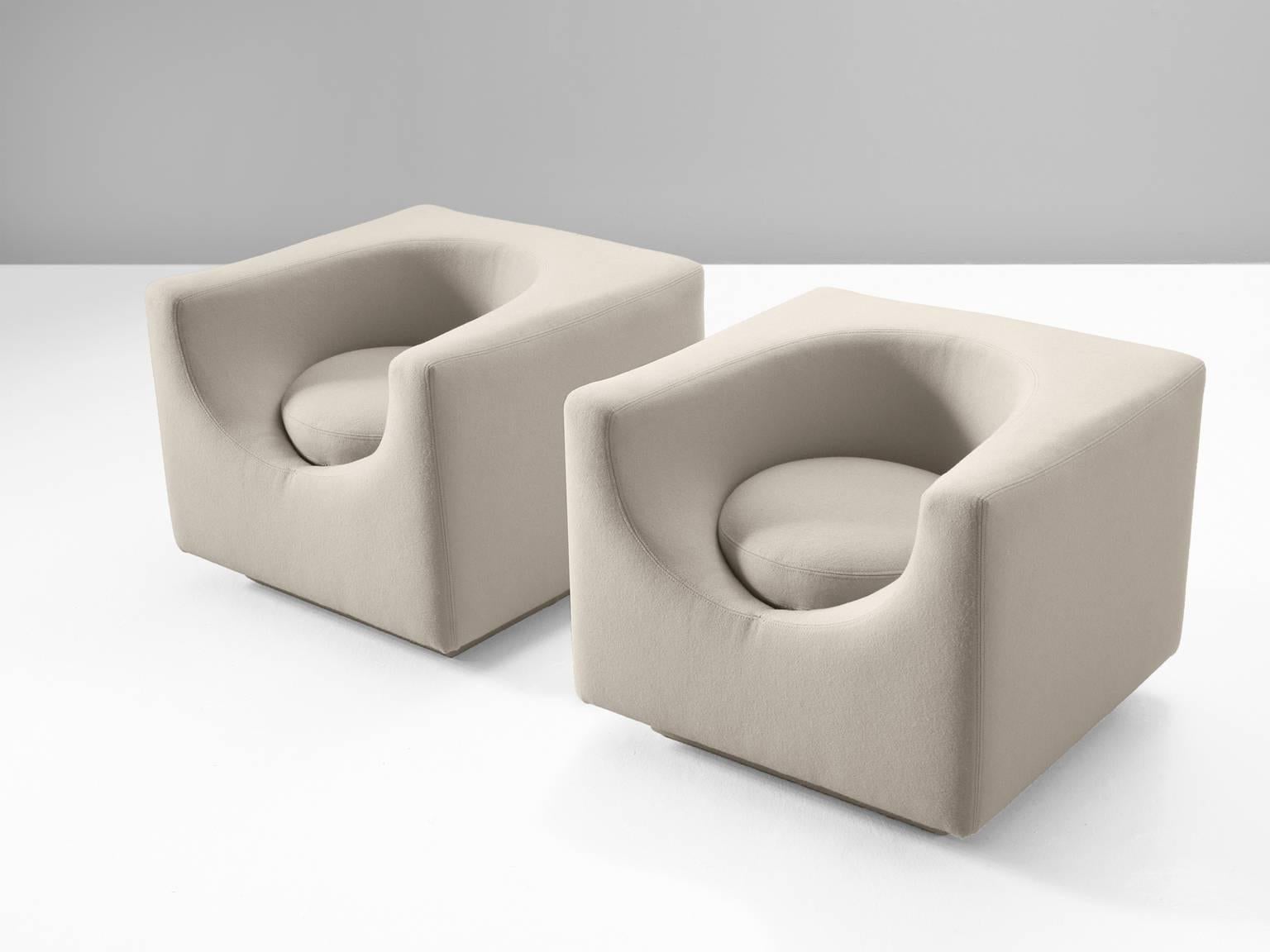 Pair of lounge chairs, fabric, Italy, 1970s.

These incredibly comfortable cubic chairs are newly upholstered in Kvadrat Divina 224 beige. This design, which is both functional and sculptural it a wonderful example of Italian postwar design. They