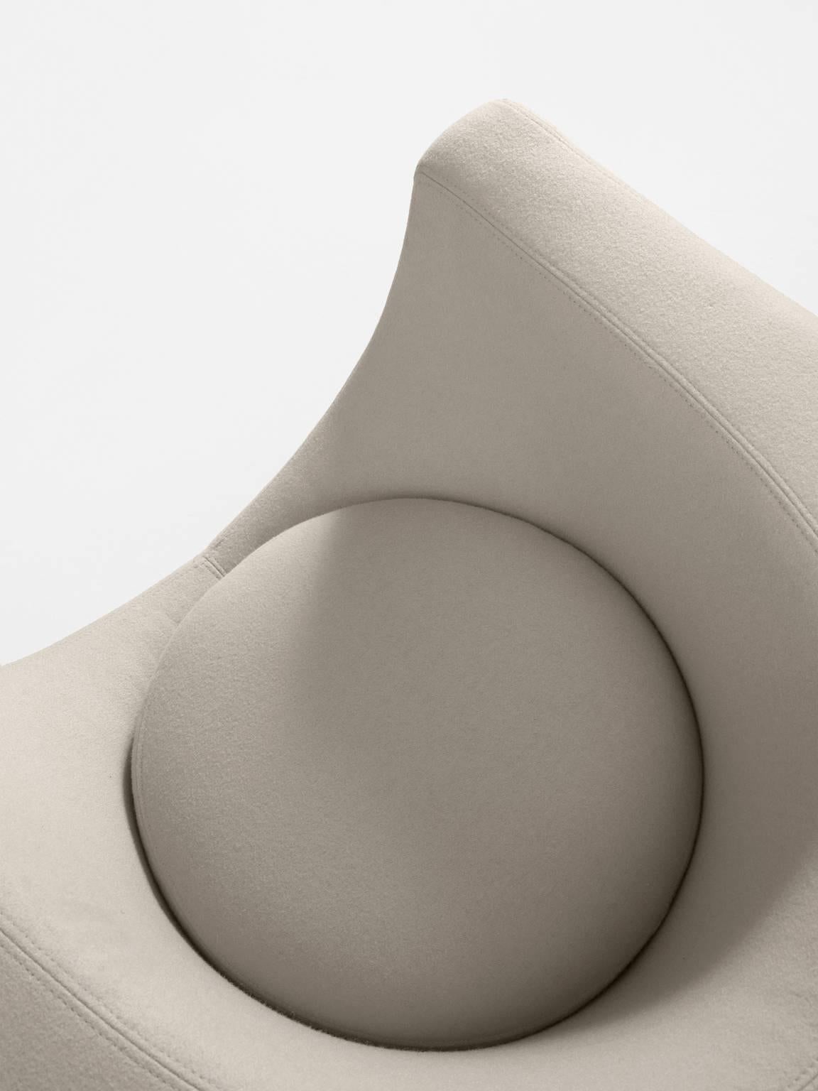Italian Newly Upholstered Lounge Chairs by Saporiti