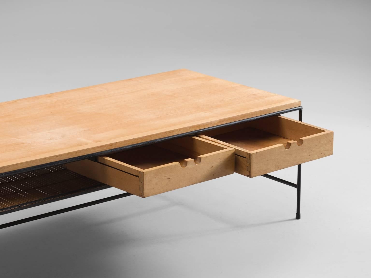 Mid-20th Century Paul McCobb for Winchendon Coffee Table