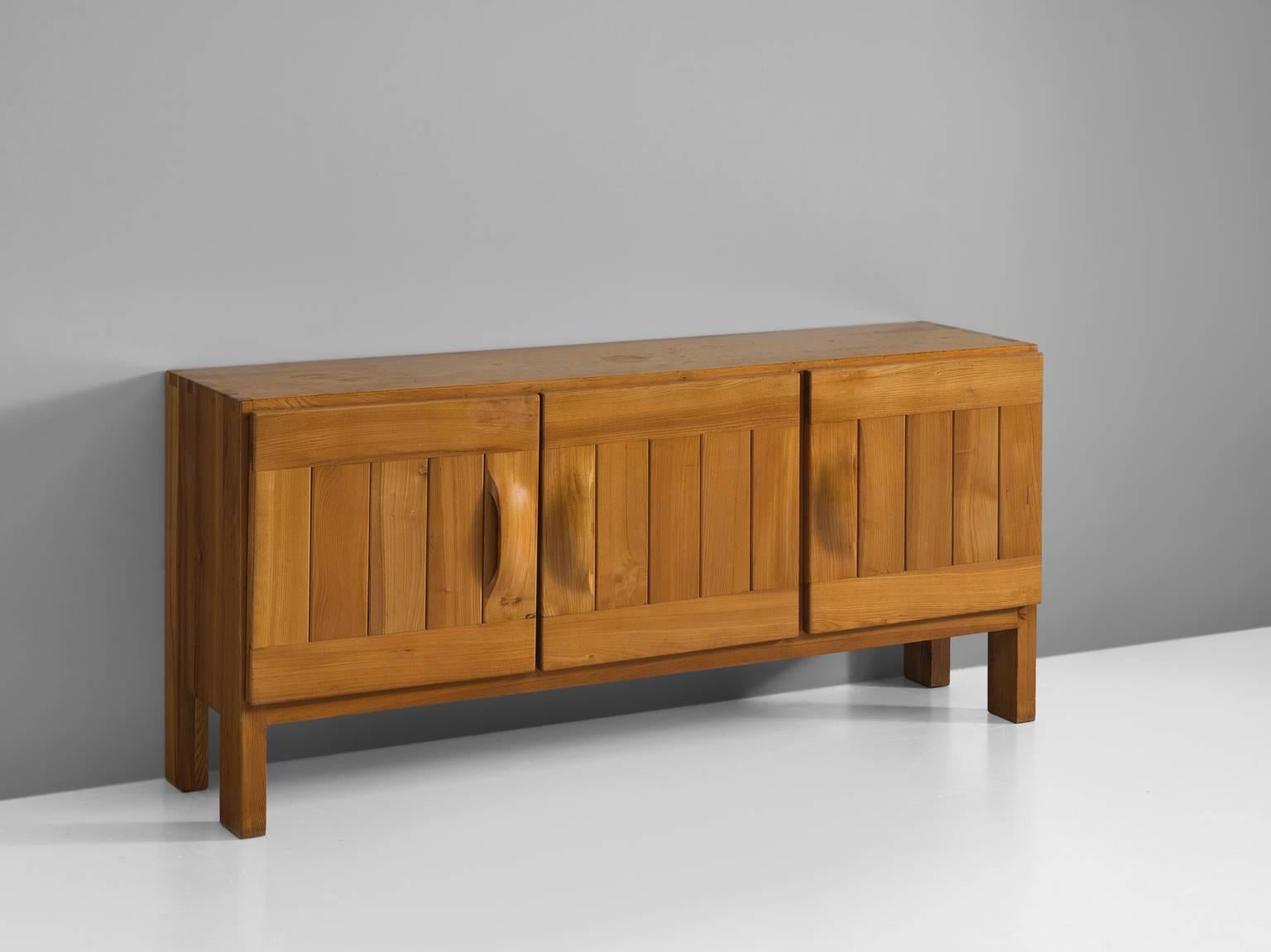 Maison Regain French Sideboard in Elm In Excellent Condition In Waalwijk, NL
