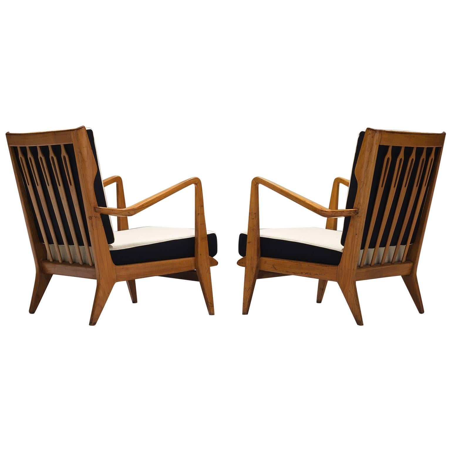 Gio Ponti for Cassina Pair of 'Model 516' Lounge Chairs in Walnut