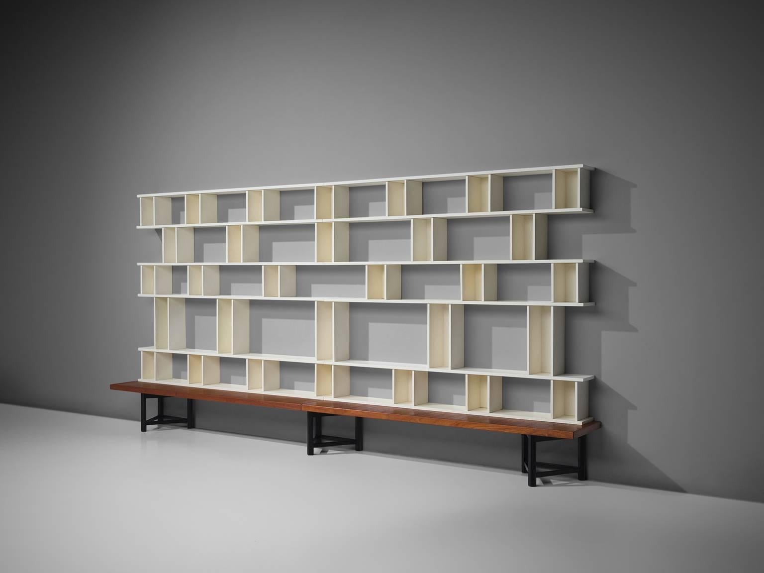 Carl Gustaf Hiort af Ornäs, bookcase, teak, wood, Finland, design 1960s, production 1970s.

This bookcase is designed by the Finnish designer Carl Gustaf Hiort. The bookcase is built of several wooden elements in different colors, resulting in a