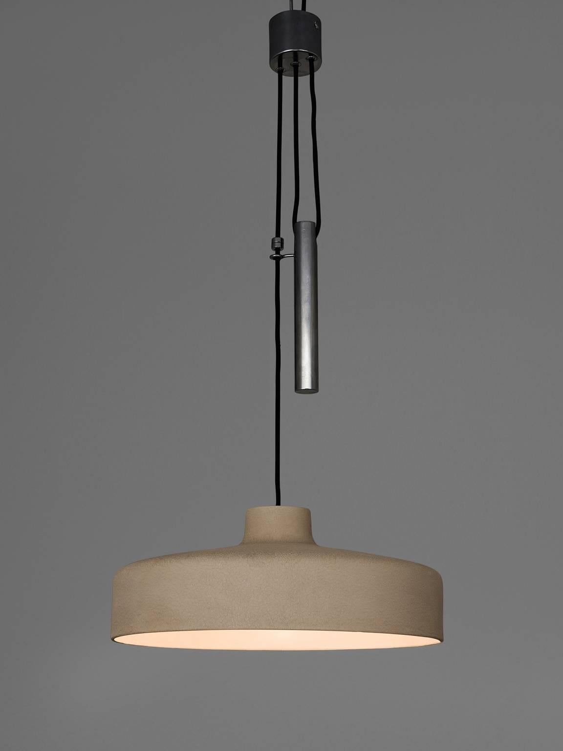 Gino Sarfatti for Arteluce, '194/N', white pendant, metal, wire, Italy, 1950.

This lamp features a chrome counterweight; the shade is is executed in lacquered aluminum. This exceptional pendant by Arteluce features a minimalist design and a