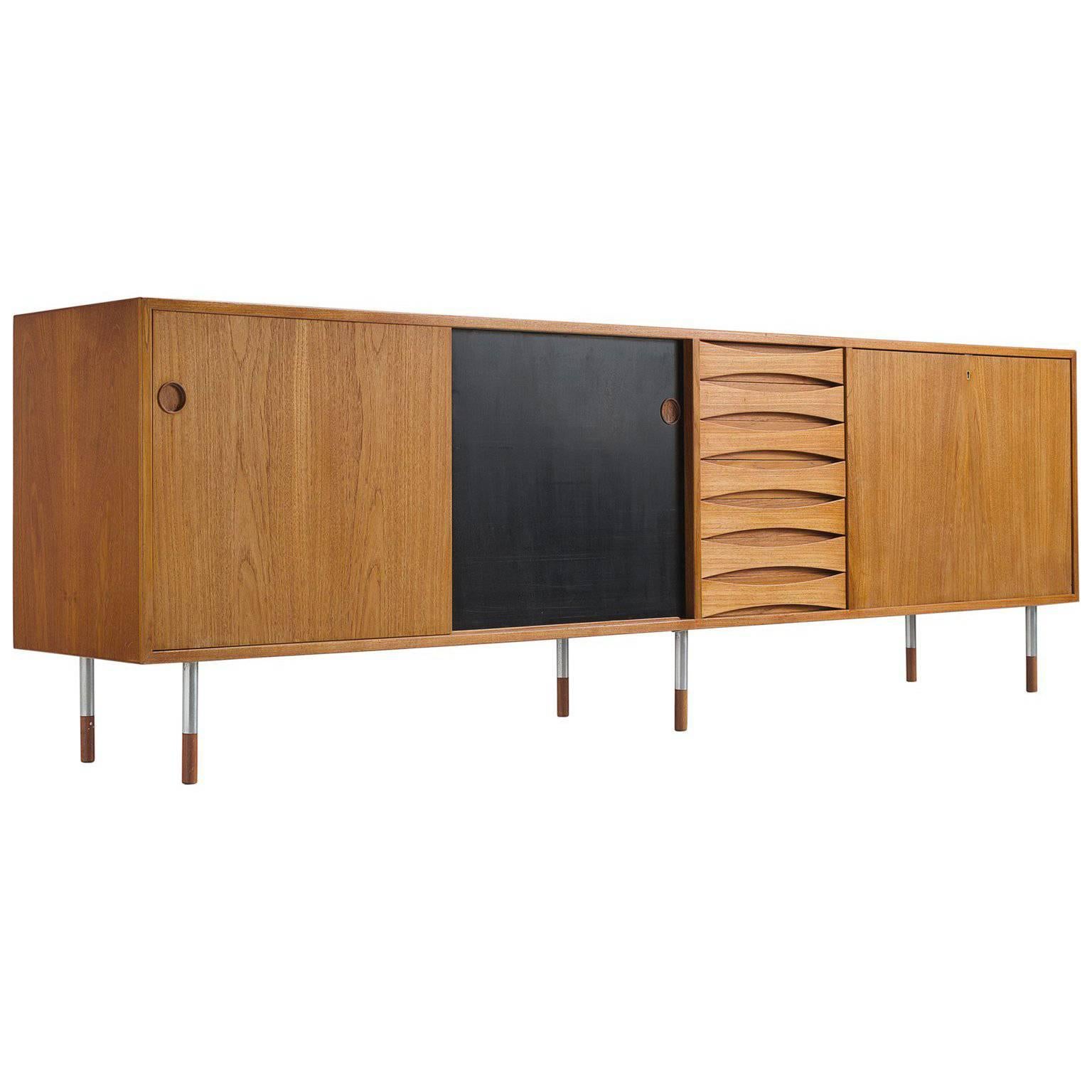 Arne Vodder 'Triennale' Teak Sideboard with Reversible Door