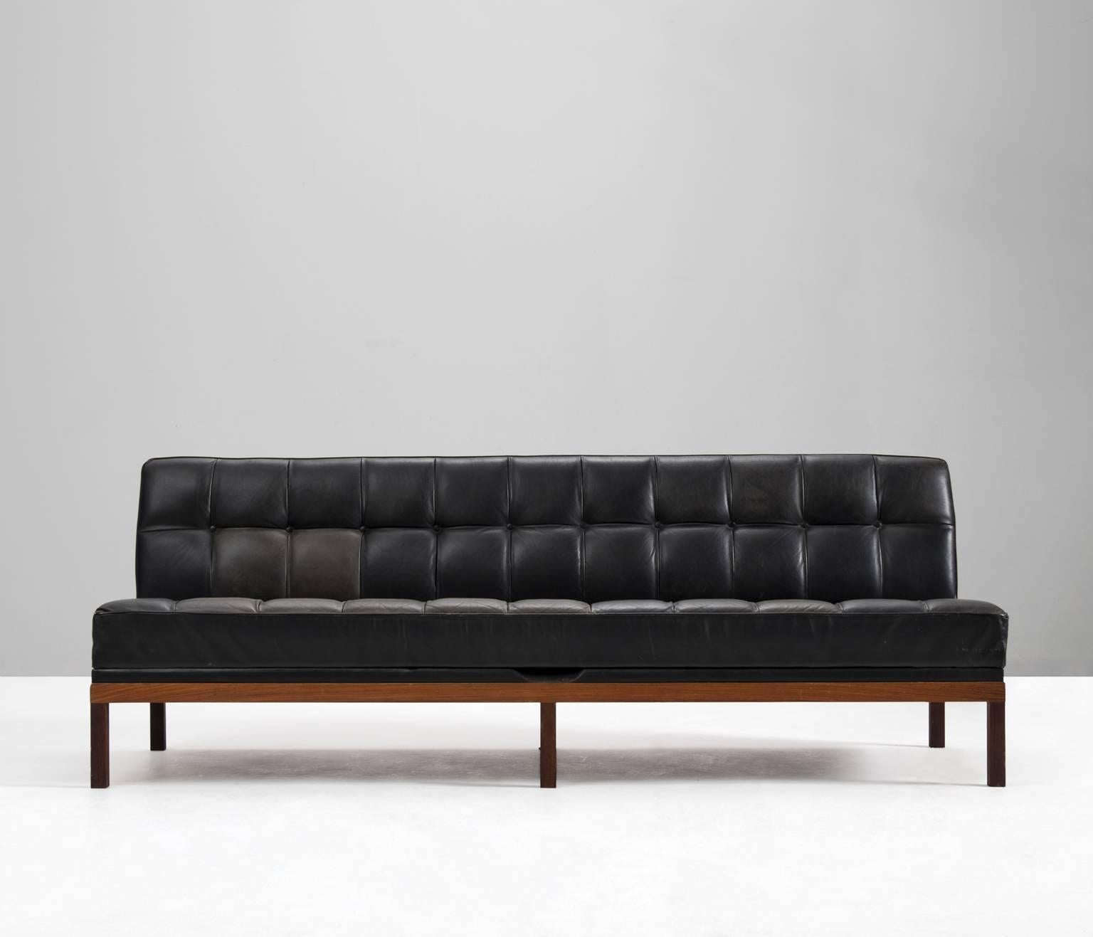 Very nice sofa or daybed by Johannes Spalt for Wittmann, Austria 1960s. 

Superb daybed named 'Constanza.' This early model, with rare rosewood frame, is hard to find nowadays. Very elegant slim legs which creates an open feeling and give the sofa