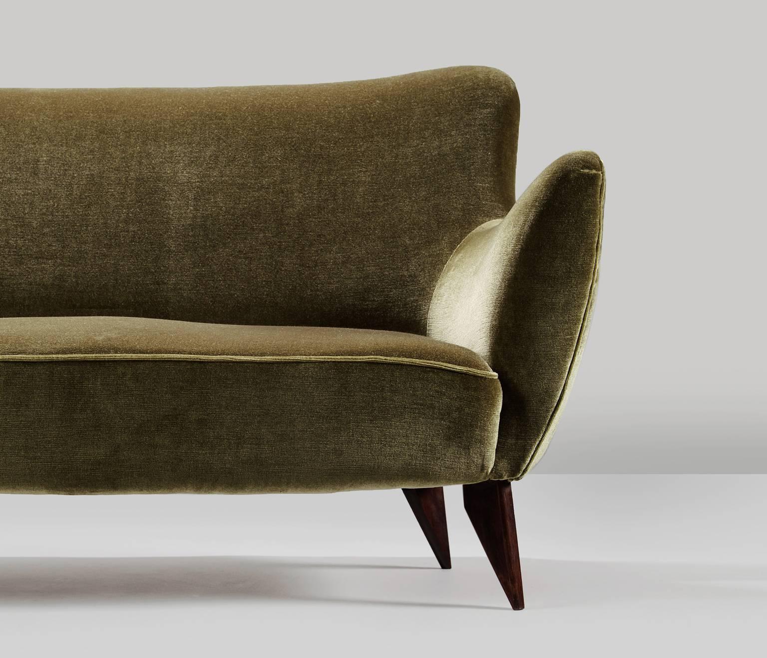 Mid-20th Century Guglielmo Veronesi Curved Sofa