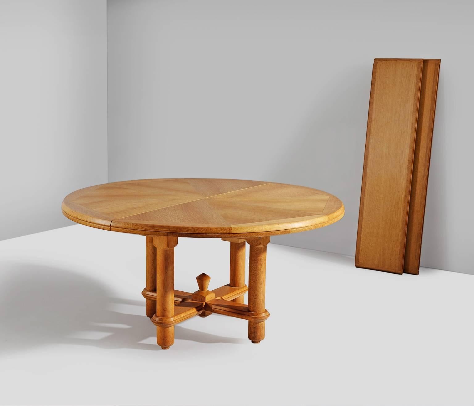 Mid-Century Modern Guillerme et Chambron 'Victorine' Dining Table in Solid Oak, France, 1960s