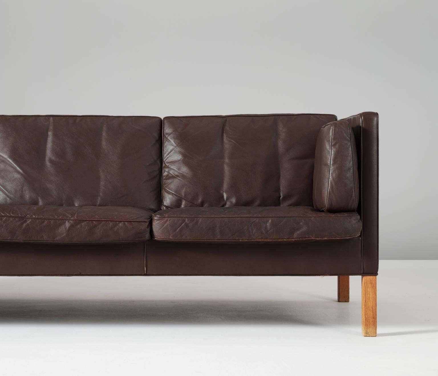 Børge Mogensen Sofa 2443 in Brown Leather In Good Condition In Waalwijk, NL