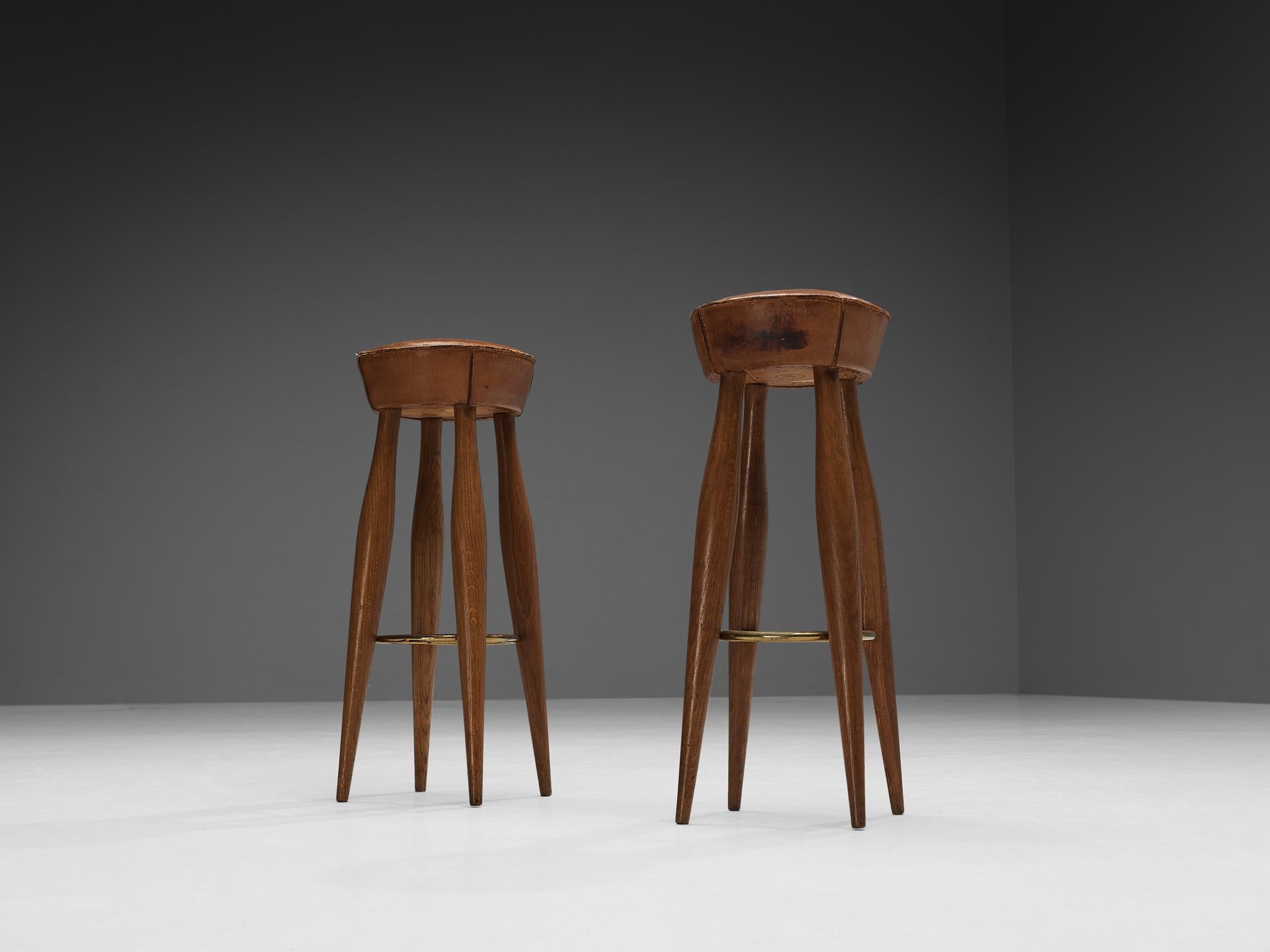 Italian Stools in Oak and Cognac Leather For Sale 3