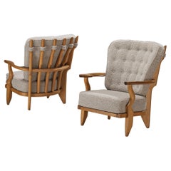Guillerme & Chambron paire de chaises longues « Petit Repos » en chêne et tissu Teddy