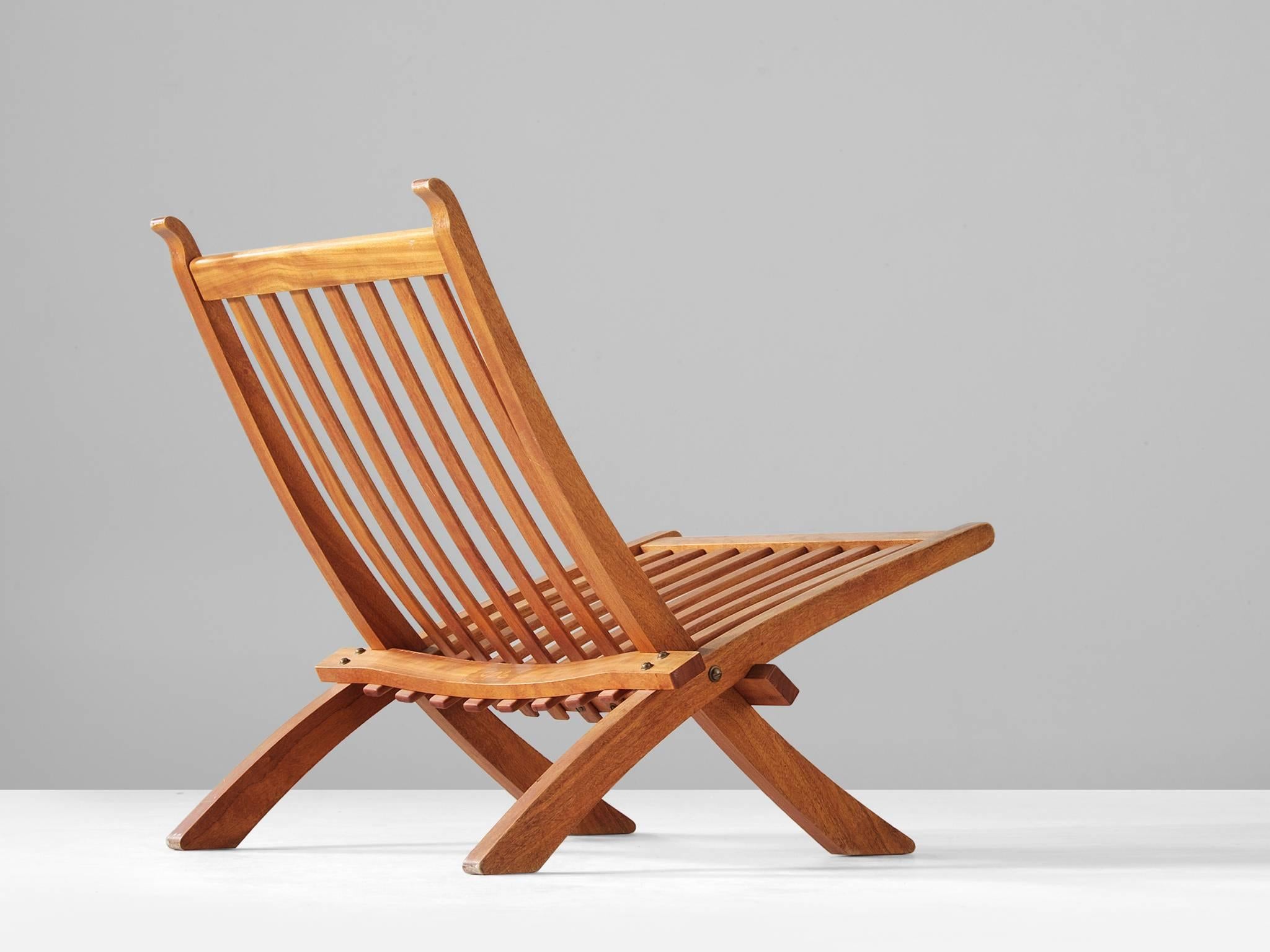 Scandinavian Modern Hans Wegner Rare Folding Chair in Mahogany 